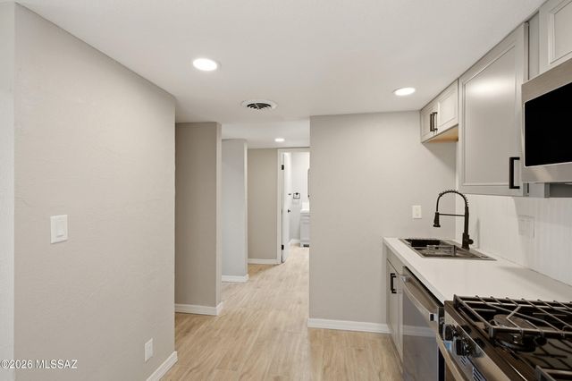 2876-2882 N Edith Boulevard, Tucson, AZ 85716