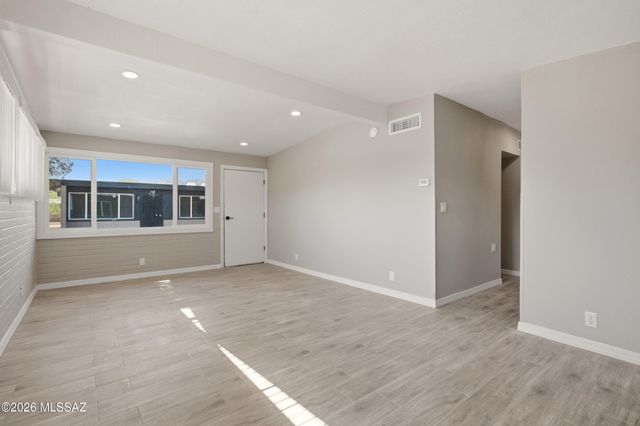 2876-2882 N Edith Boulevard, Tucson, AZ 85716
