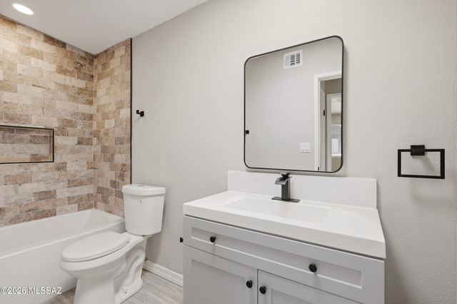 2876-2882 N Edith Boulevard, Tucson, AZ 85716
