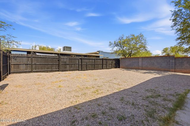 2876-2882 N Edith Boulevard, Tucson, AZ 85716