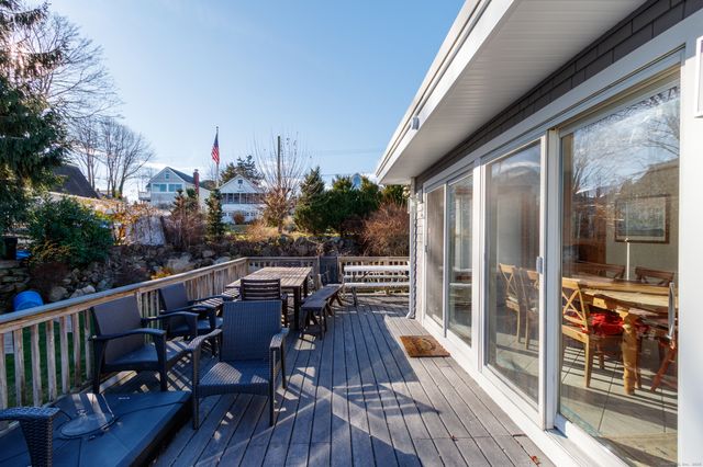 18 Bay Street, Guilford, CT 06437