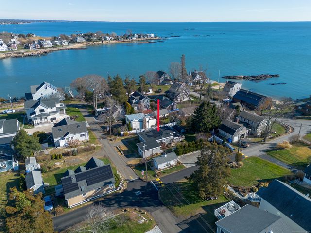 18 Bay Street, Guilford, CT 06437