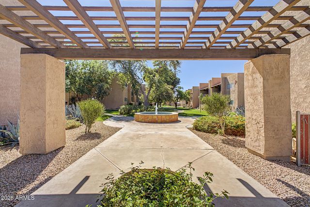 5525 E THOMAS Road Q4, Phoenix, AZ 85018