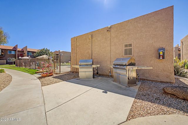 5525 E THOMAS Road Q4, Phoenix, AZ 85018