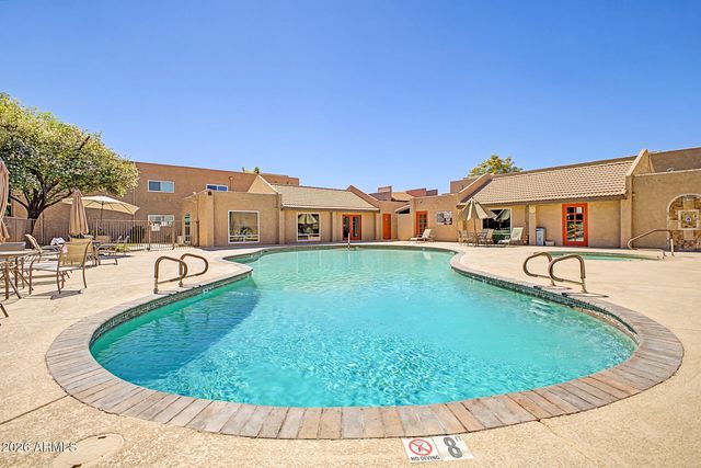 5525 E THOMAS Road Q4, Phoenix, AZ 85018