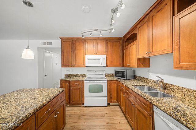 5525 E THOMAS Road Q4, Phoenix, AZ 85018