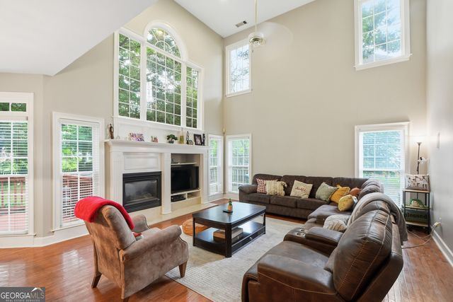 4736 Cedar Wood Drive SW, Lilburn, GA 30047