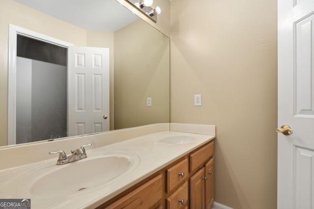 4736 Cedar Wood Drive SW, Lilburn, GA 30047