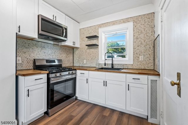 120 Little Pl, South Bound Brook Boro, NJ 08880