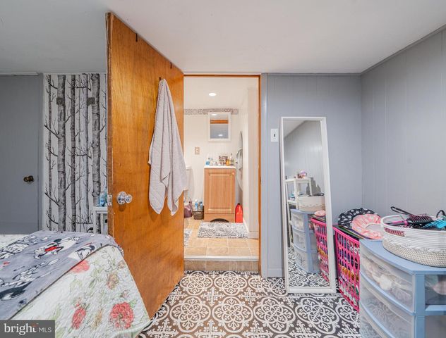 3223 STRICKLAND ST, Baltimore, MD 21229