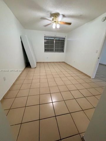 8990 SW 24th St 215, Miami, FL 33165