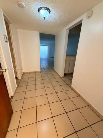 8990 SW 24th St 215, Miami, FL 33165