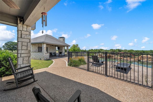 175 Ranchcrest Road, Lorena, TX 76655