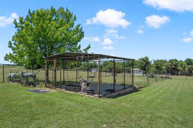 175 Ranchcrest Road, Lorena, TX 76655