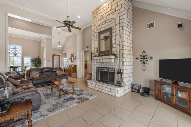 175 Ranchcrest Road, Lorena, TX 76655