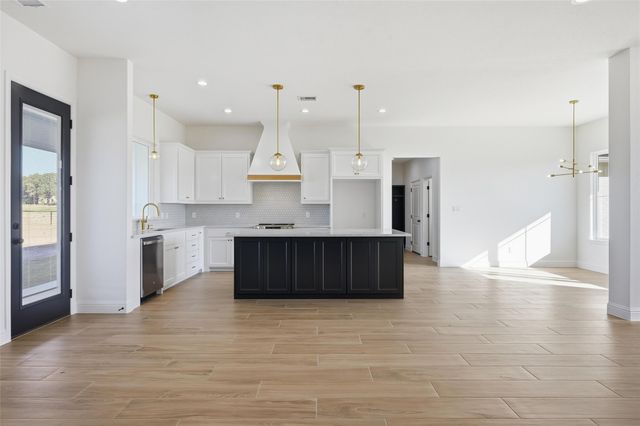 1033 Arbor Vista Drive, Azle, TX 76023