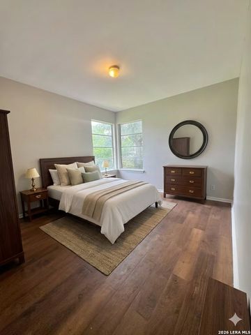 1923 Valencia, San Antonio, TX 78237