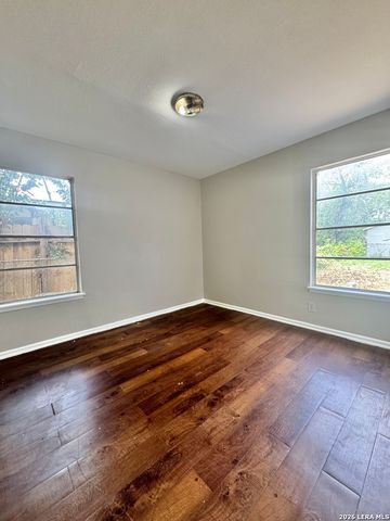 1923 Valencia, San Antonio, TX 78237