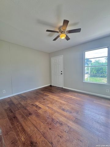 1923 Valencia, San Antonio, TX 78237