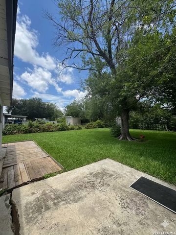 1923 Valencia, San Antonio, TX 78237