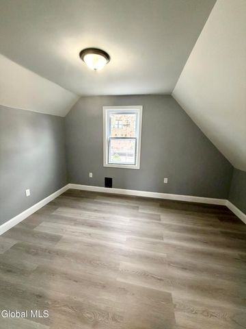 804 Arch Street, Schenectady, NY 12307