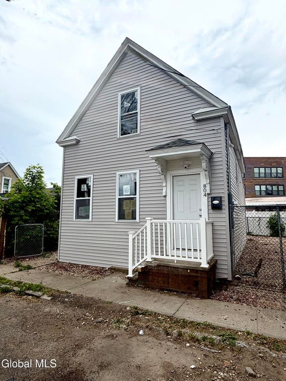 804 Arch Street, Schenectady, NY 12307