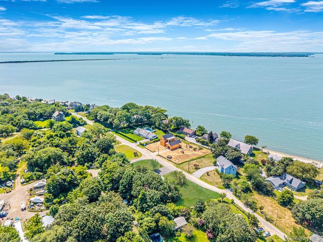 295 Willow Terrace Lane, Orient, NY 11957