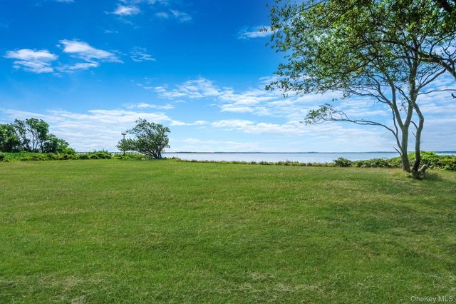 295 Willow Terrace Lane, Orient, NY 11957