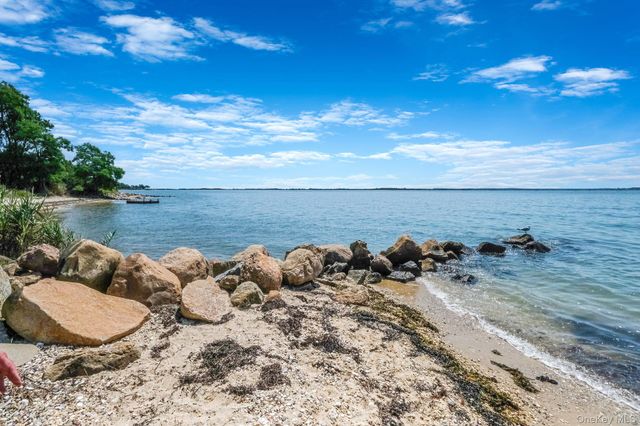 295 Willow Terrace Lane, Orient, NY 11957