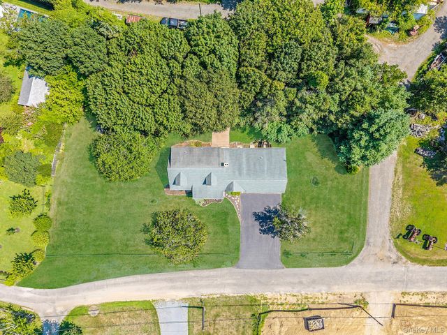 295 Willow Terrace Lane, Orient, NY 11957