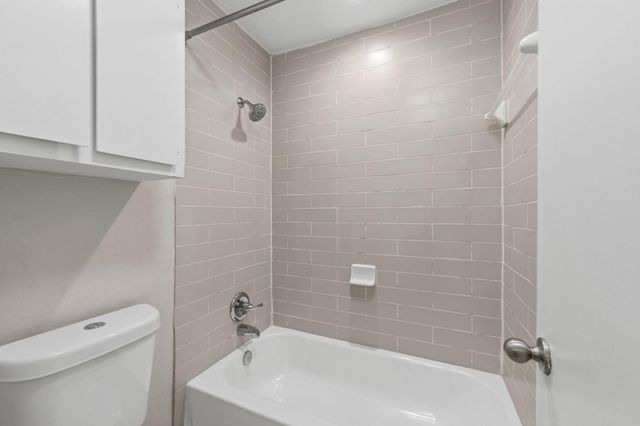 2626 Holly Hall 715, Houston, TX 77054