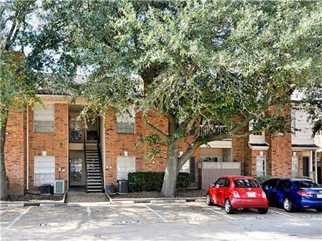 2626 Holly Hall 715, Houston, TX 77054