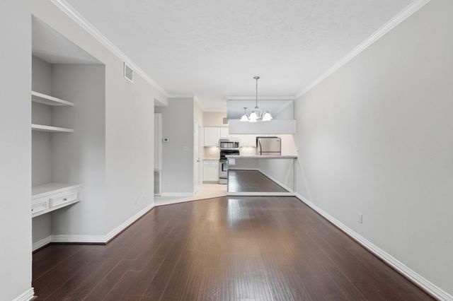 2626 Holly Hall 715, Houston, TX 77054