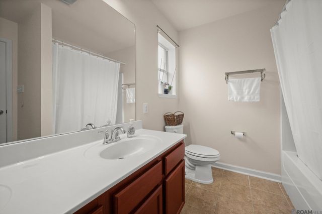 26017 Big Ben Dr, Denham Springs, LA 70726