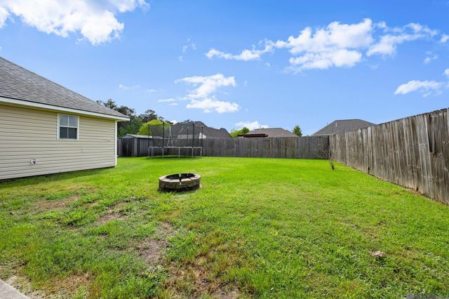 26017 Big Ben Dr, Denham Springs, LA 70726