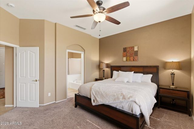 4821 E KIRKLAND Road, Phoenix, AZ 85054