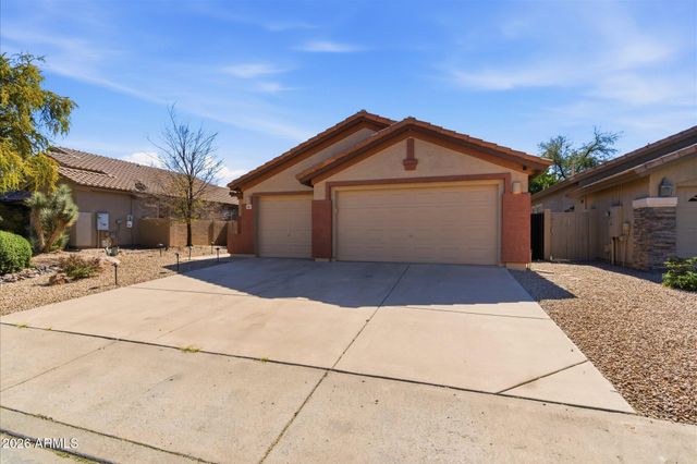 4821 E KIRKLAND Road, Phoenix, AZ 85054