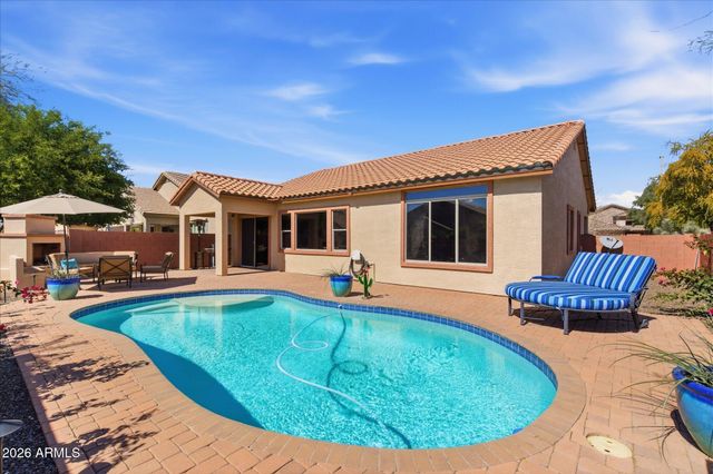 4821 E KIRKLAND Road, Phoenix, AZ 85054