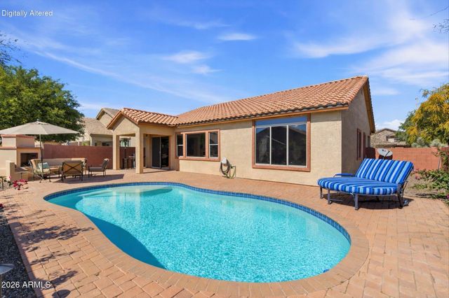 4821 E KIRKLAND Road, Phoenix, AZ 85054