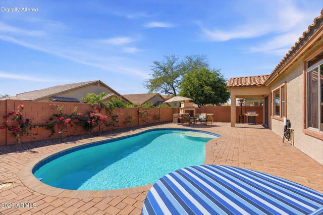4821 E KIRKLAND Road, Phoenix, AZ 85054