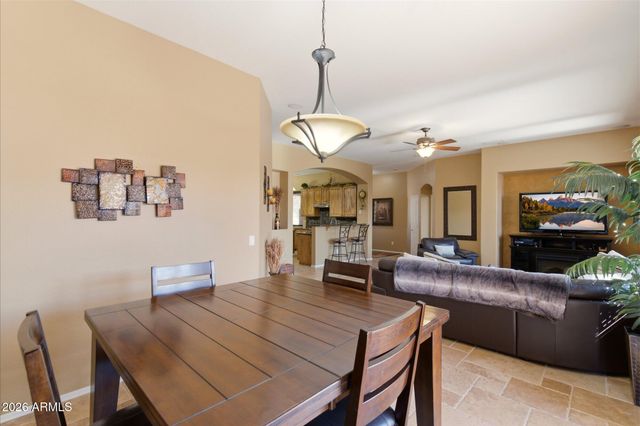 4821 E KIRKLAND Road, Phoenix, AZ 85054