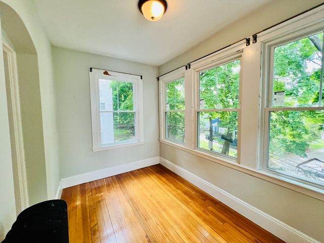 138 Fuller St 3, Brookline, MA 02446