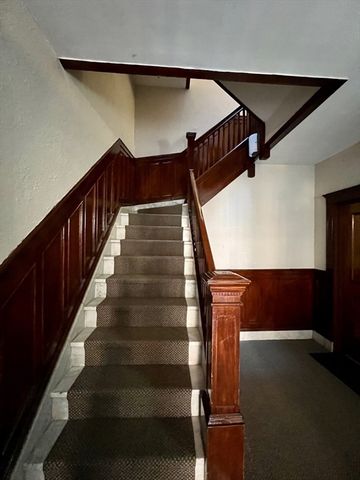 138 Fuller St 3, Brookline, MA 02446