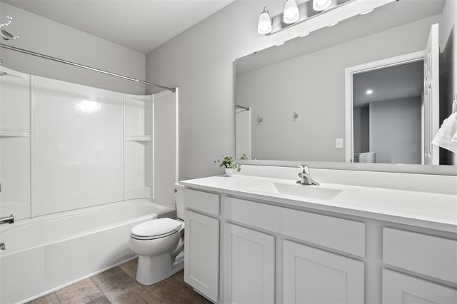 47805 Silver Oaks, Mattawan, MI 49071