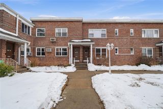 198-28 Pompeii Avenue 2, Holliswood, NY 11423