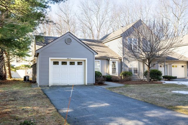 303 Ridgefield Cir A, Clinton, MA 01510