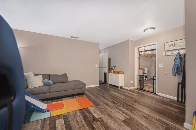 4463 San Juan Ave, Fair Oaks, CA 95628