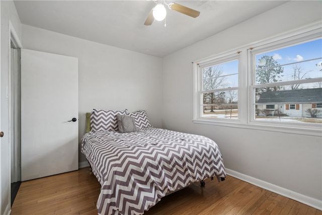 348 24th Avenue SW, Cedar Rapids, IA 52404