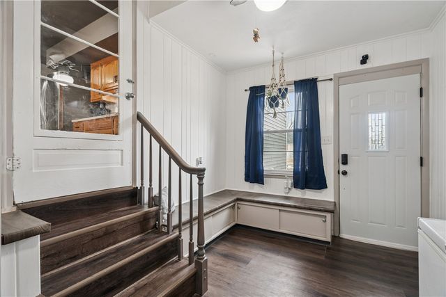 348 24th Avenue SW, Cedar Rapids, IA 52404