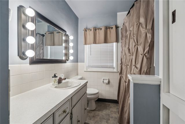 348 24th Avenue SW, Cedar Rapids, IA 52404